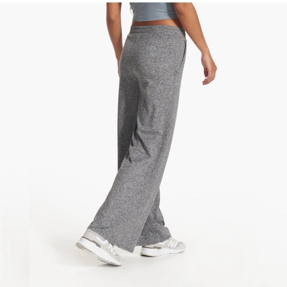 NWT Vuori Grey Pant Size Large - Picture 3 of 9